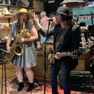 Meet your Posher, Veronica